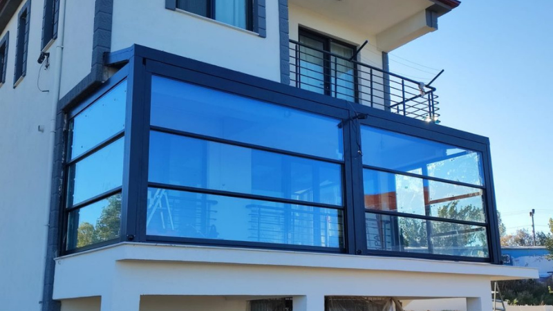 Giyotin Cam Balkon Sistemleri (Dikey Sürme Cam Sistemleri)